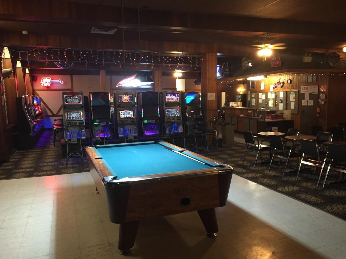 Royal Hotel Flin Flon Εξωτερικό φωτογραφία